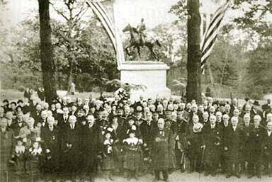 Charles Hopkins, veterans, and other attendees at unveiling of Kearny's gravesite statue